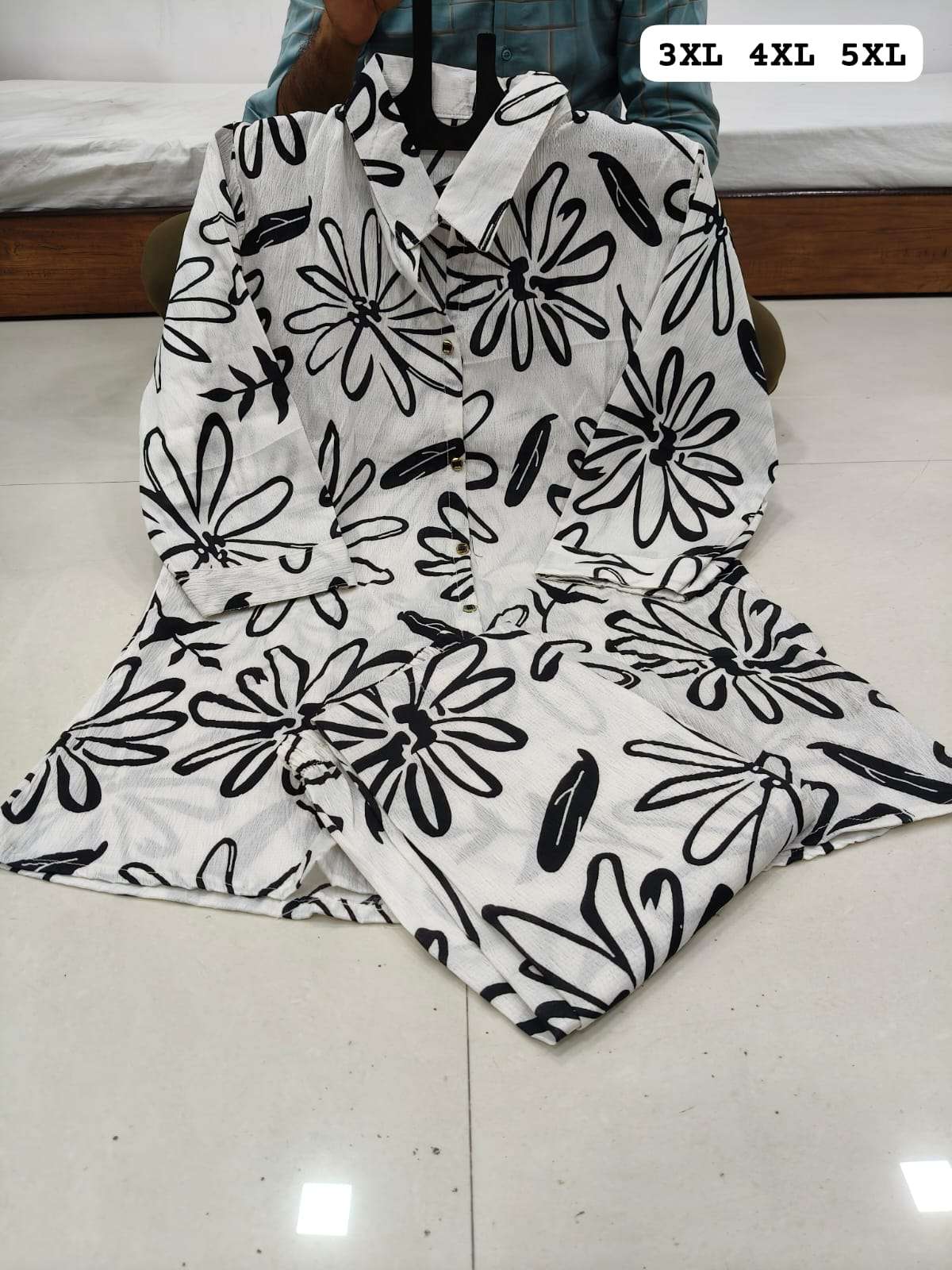 BOUTIQUE QUALITY CRUSH FANCY CORD SET FOR GIRL DAILY SIMPLE WEAR SURAT